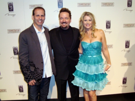 terry-fator-red-carpet-gala-premiere 053